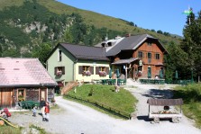 5) K horské chatě Edelrautehütte a okolo jezera Scheibelsee